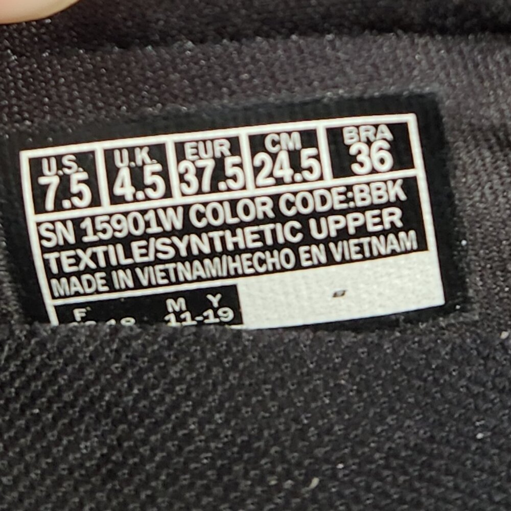 SKECHERS Go Walk 5 Women's 7.5 Black Mesh Slip-On Flat Comfort Shoes 15901 NWOT - Picture 9 of 9